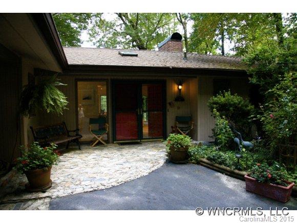 193 Island Point Road Lake Toxaway, NC 28747 - Photo 8 of 24 Gallery Image 8