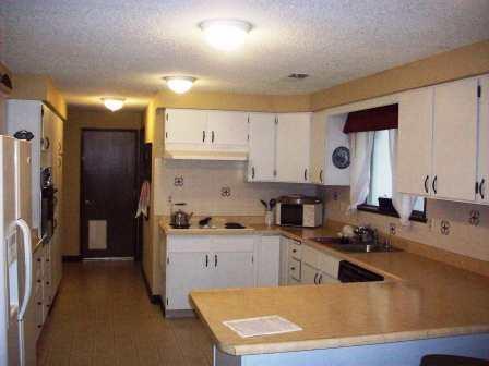 18800 Saddleback Ridge Road Cottonwood, CA 96022 - Photo 4 of 9 kitchen 2