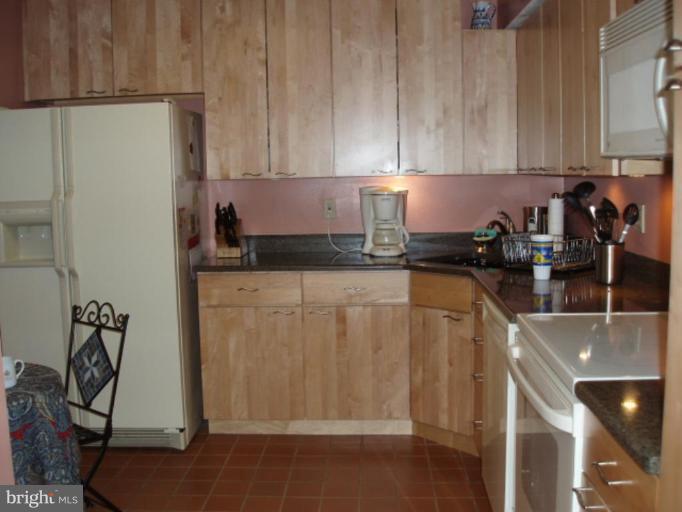 5565 Vantage Point Road Columbia, MD 21044 - Photo 4 of 13 Upscale renovation