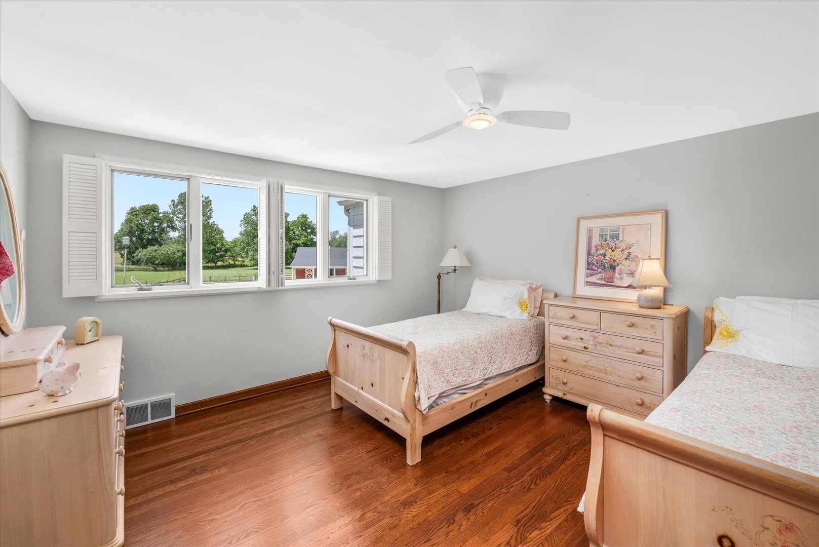 6-n056 Surrey Road Wayne, IL 60184 - Photo 22 of 37