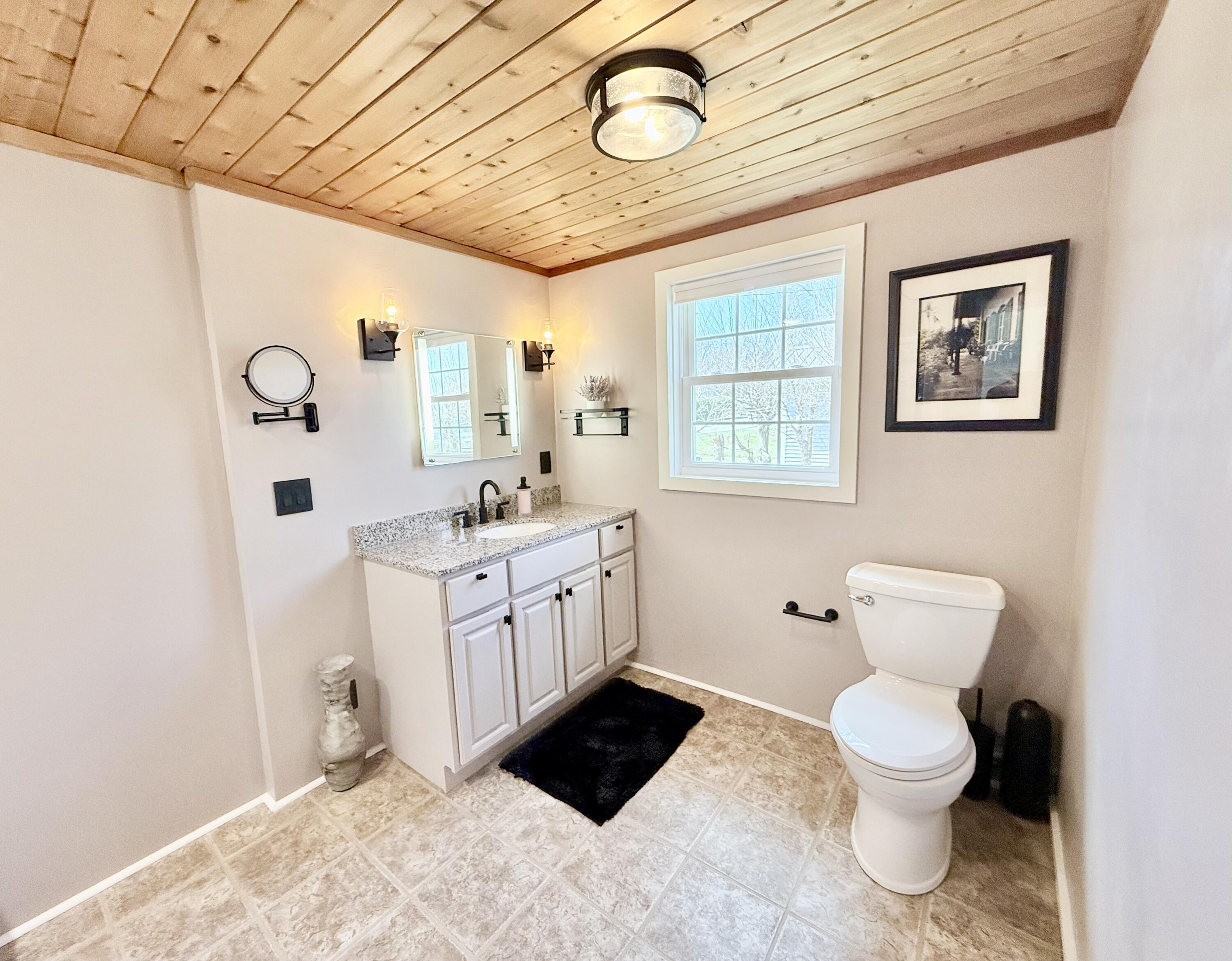 142 Algonquin Park Road Plattsburgh, NY 12901 - Photo 23 of 44 Bathroom