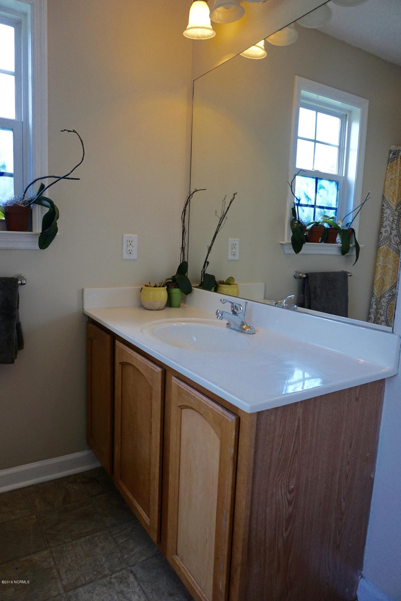 299 Fire Tower Road Richlands, NC 28574 - Photo 18 of 47 DSC02080