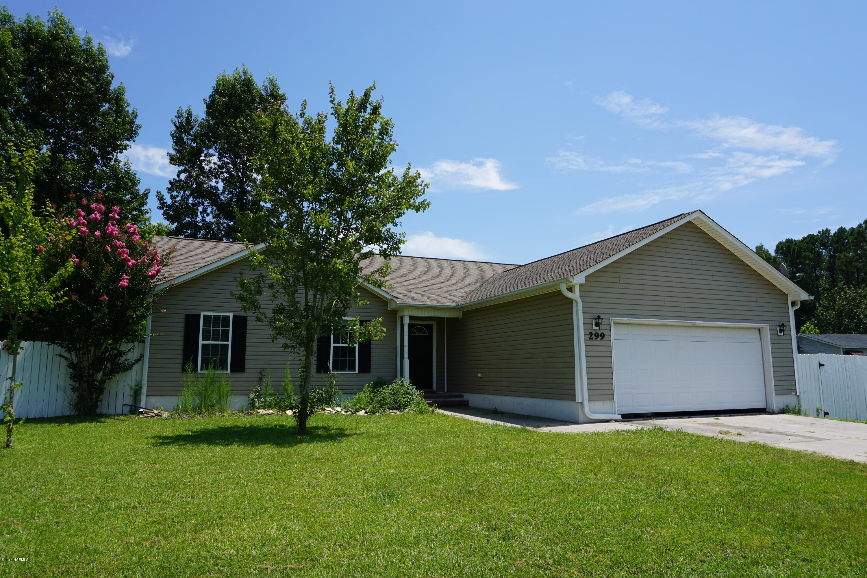 299 Fire Tower Road Richlands, NC 28574 - Photo 3 of 47 DSC02123