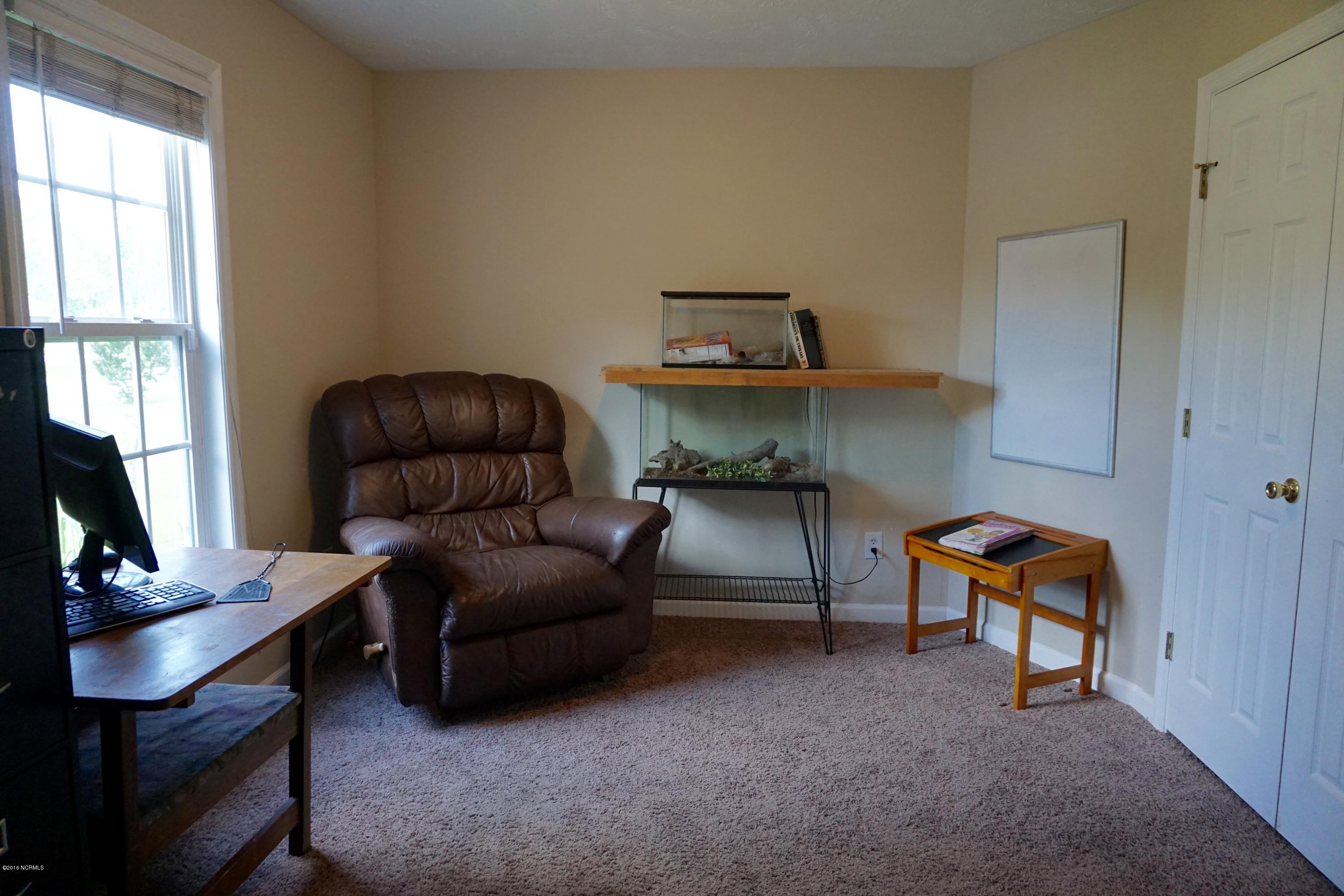 299 Fire Tower Road Richlands, NC 28574 - Photo 5 of 47 DSC02087