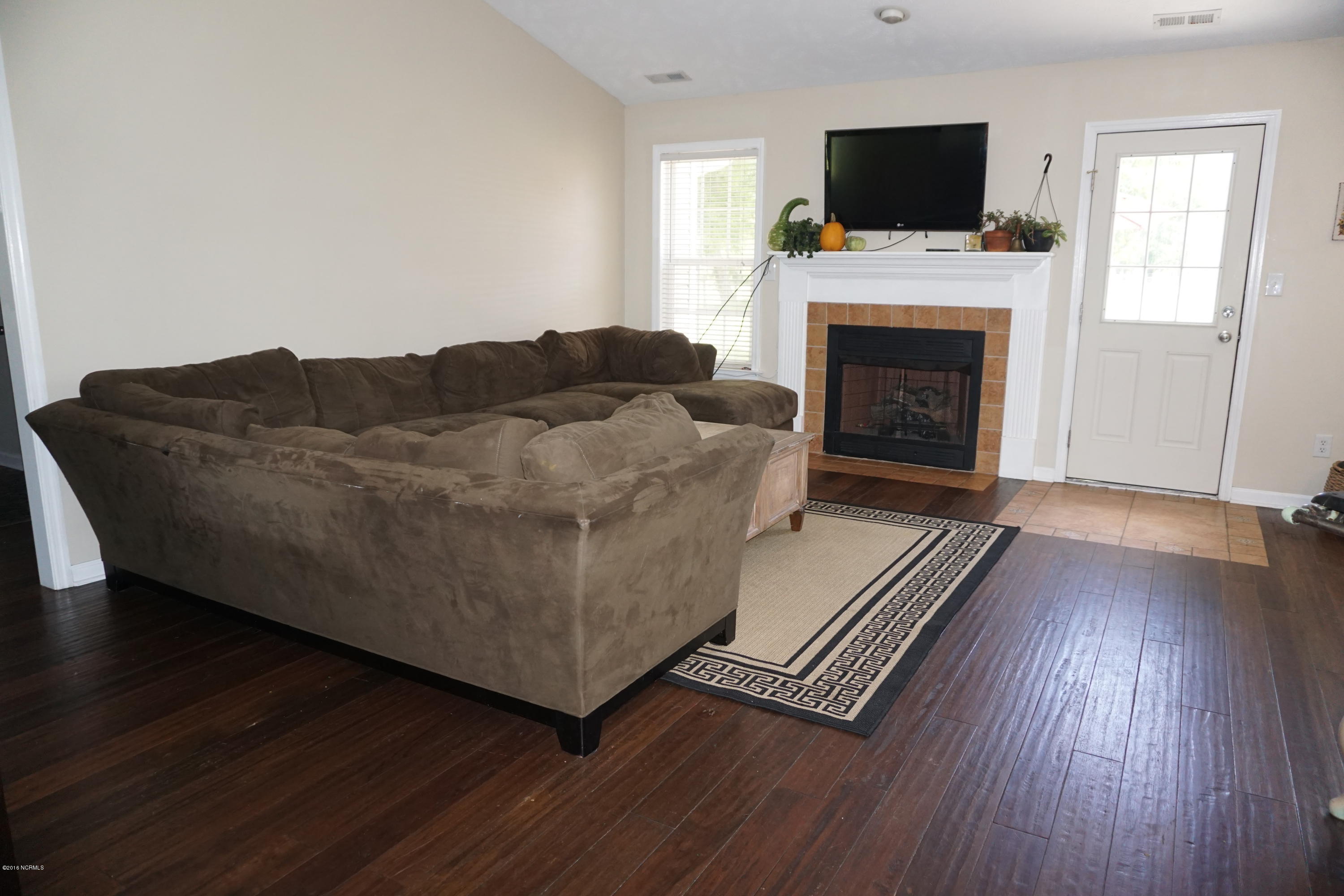 299 Fire Tower Road Richlands, NC 28574 - Photo 6 of 47 DSC02104