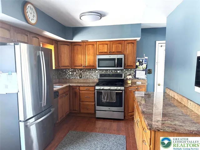 $2,200 | 9 Jewel Street, Roseto, PA 18013