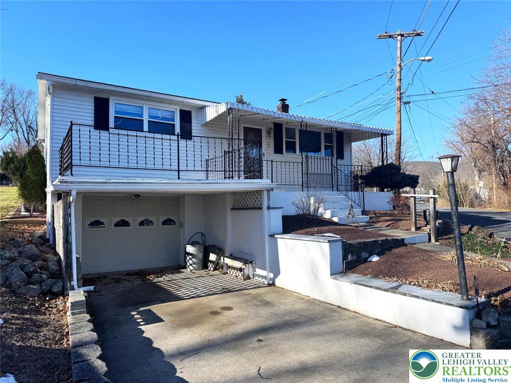 9 Jewel Street Roseto, PA 18013 - Photo 3 of 25 a view of a patio with table and chairs