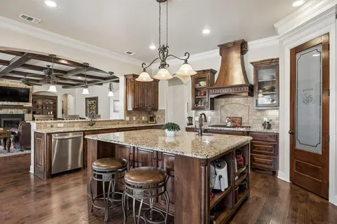 $999,000 | 8900 Augusta Drive, Granbury, TX 76049