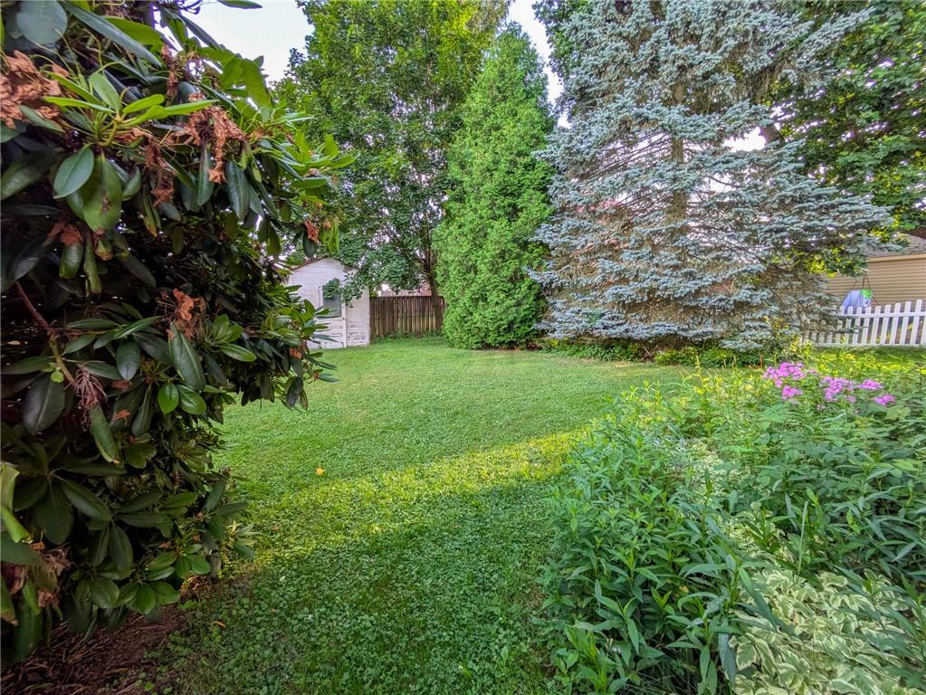 308 East Highland Avenue Ebensburg, PA 15931 - Photo 3 of 34