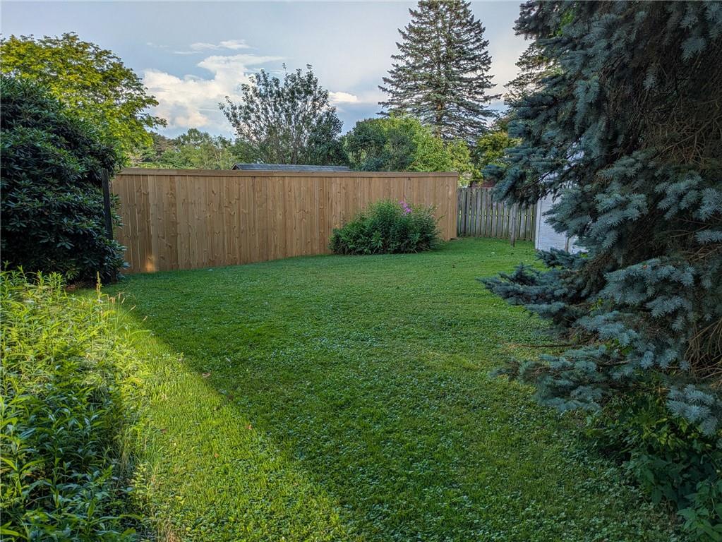 308 East Highland Avenue Ebensburg, PA 15931 - Photo 4 of 34