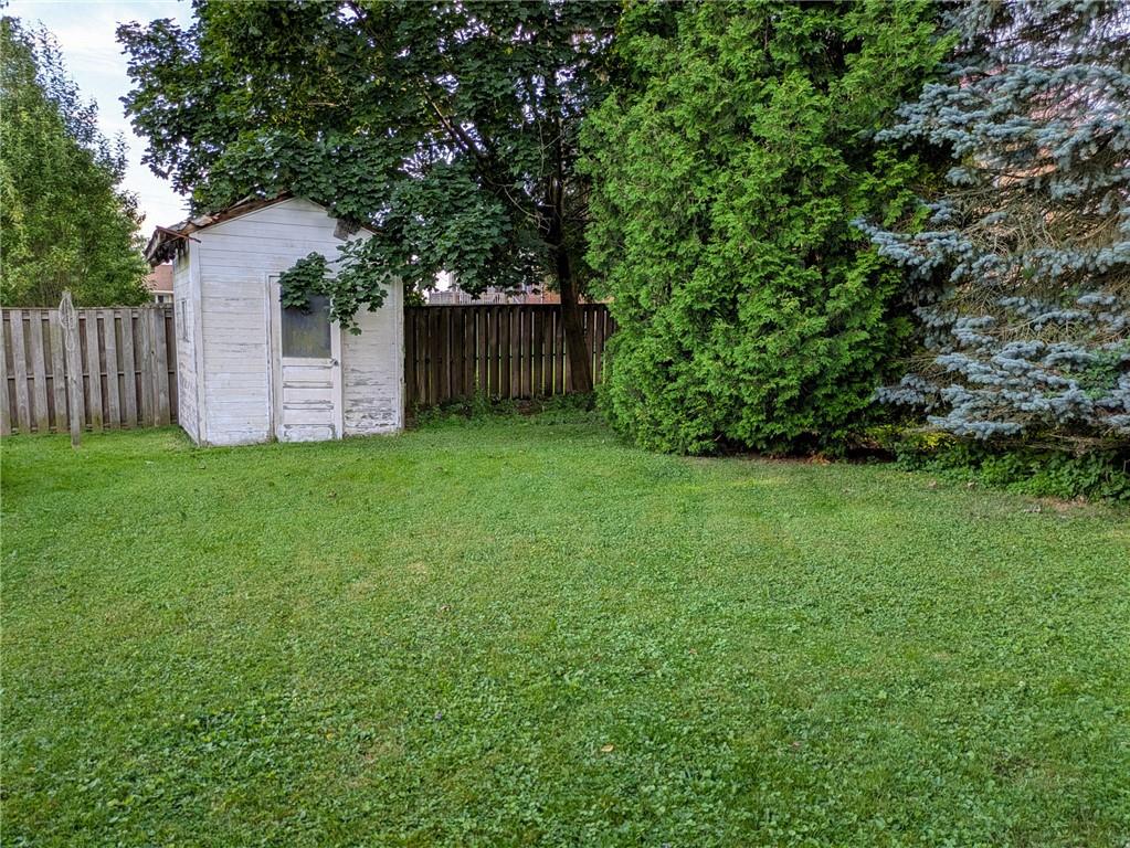 308 East Highland Avenue Ebensburg, PA 15931 - Photo 5 of 34