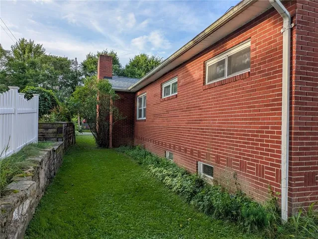 $189,000 | 308 East Highland Avenue, Ebensburg, PA 15931