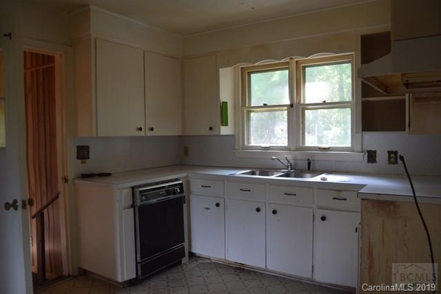3923 Piedmont Road Morganton, NC 28655 - Photo 4 of 12 Gallery Image 4