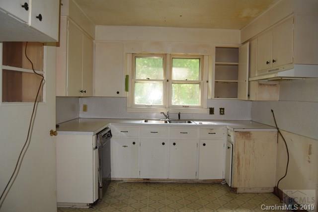 3923 Piedmont Road Morganton, NC 28655 - Photo 5 of 12 Gallery Image 5
