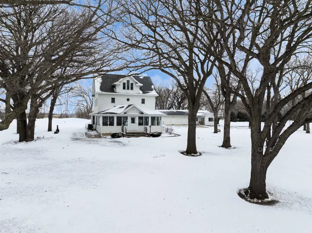 $599,900 | 17024 County Road 5, Hoffman, MN 56339