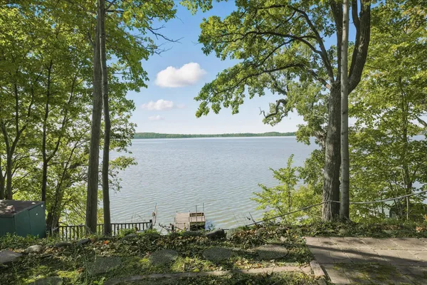 $600,000 | 3083 Lake Shore Avenue, Medina, MN 55359
