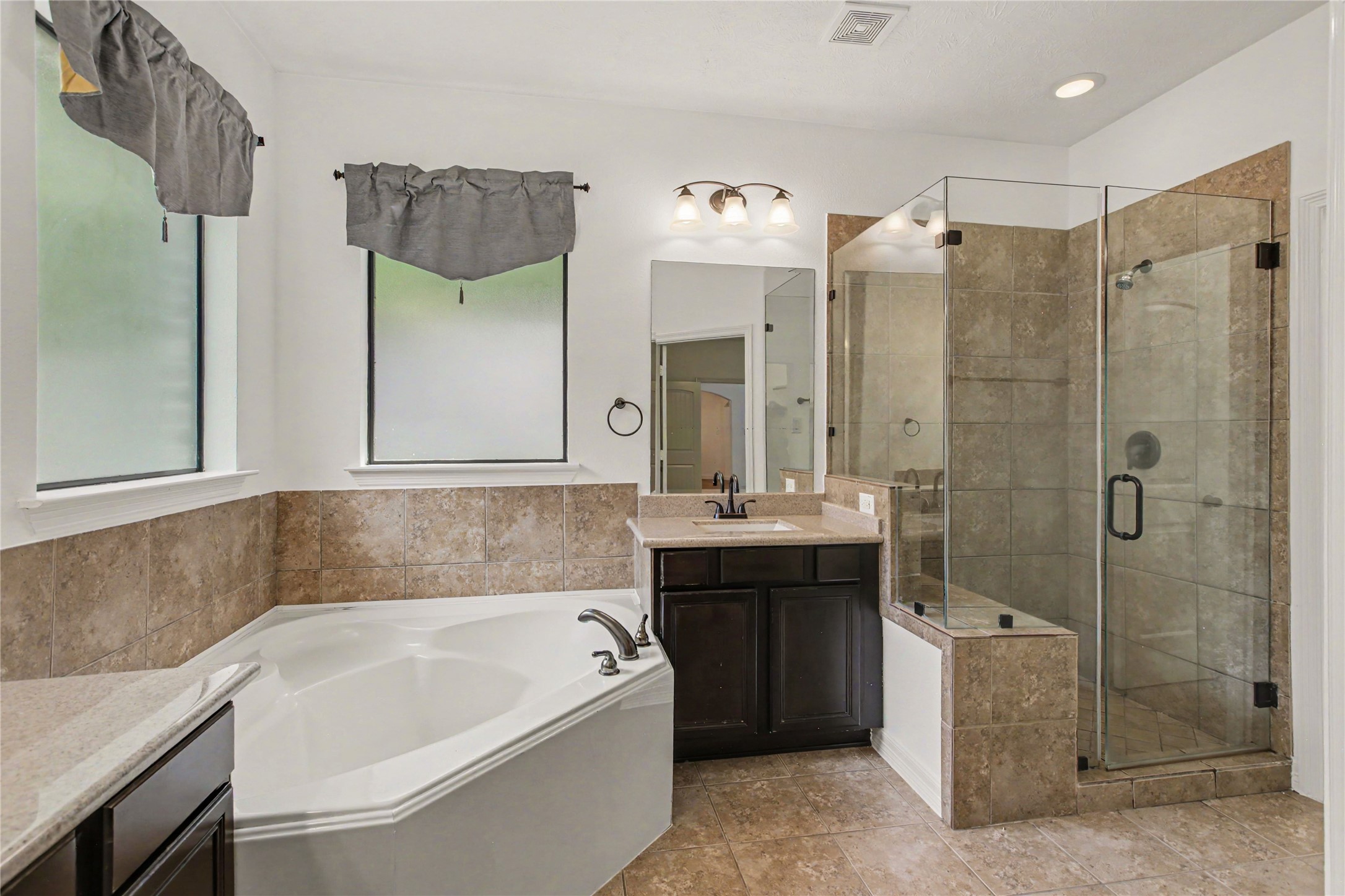 25142 Alina Lane Spring, TX 77386 - Photo 27 of 39 Primary bathroom
