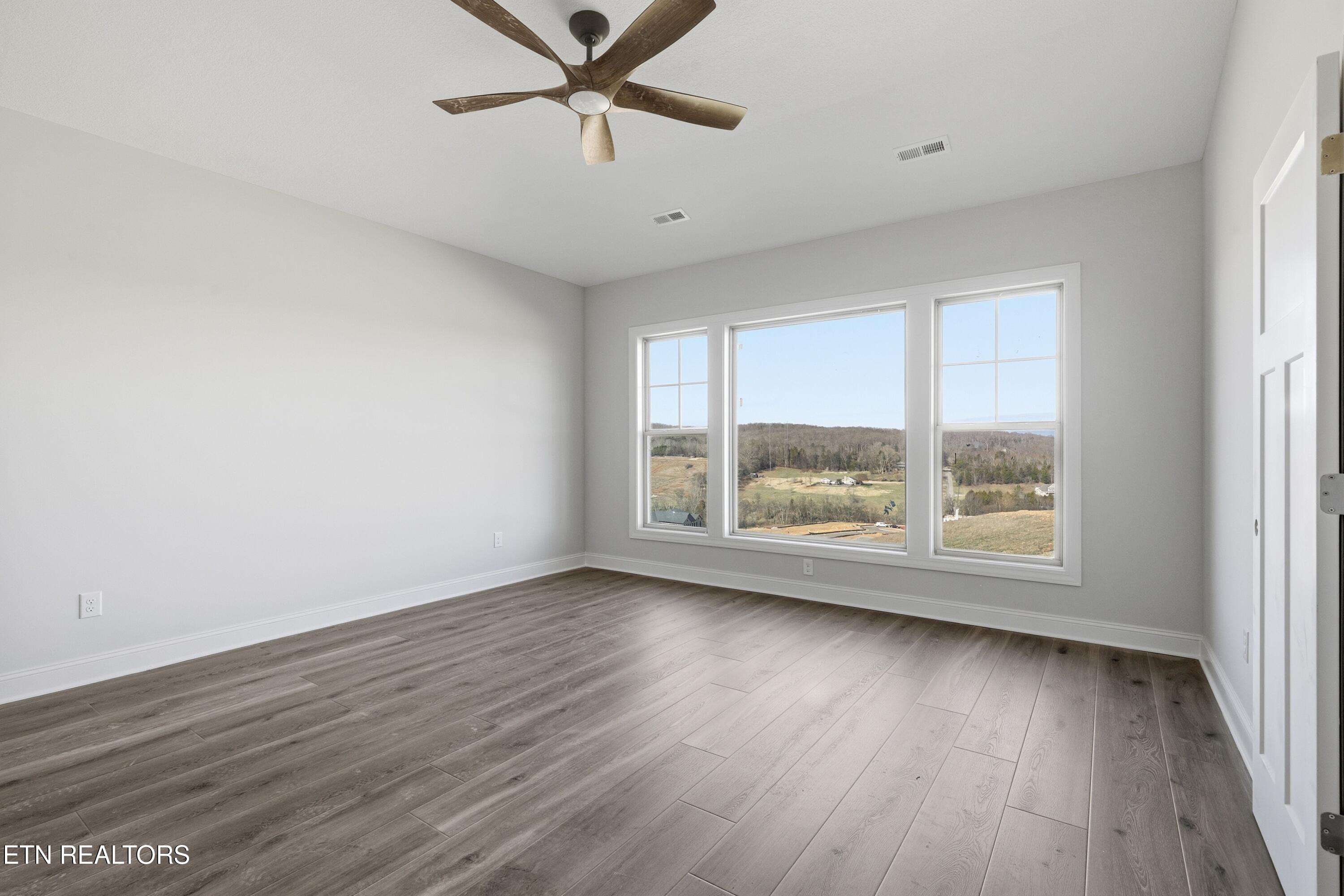 1885 Hickory Reserve Road Knoxville, TN 37932 - Photo 11 of 23 Primary / Bedroom 1