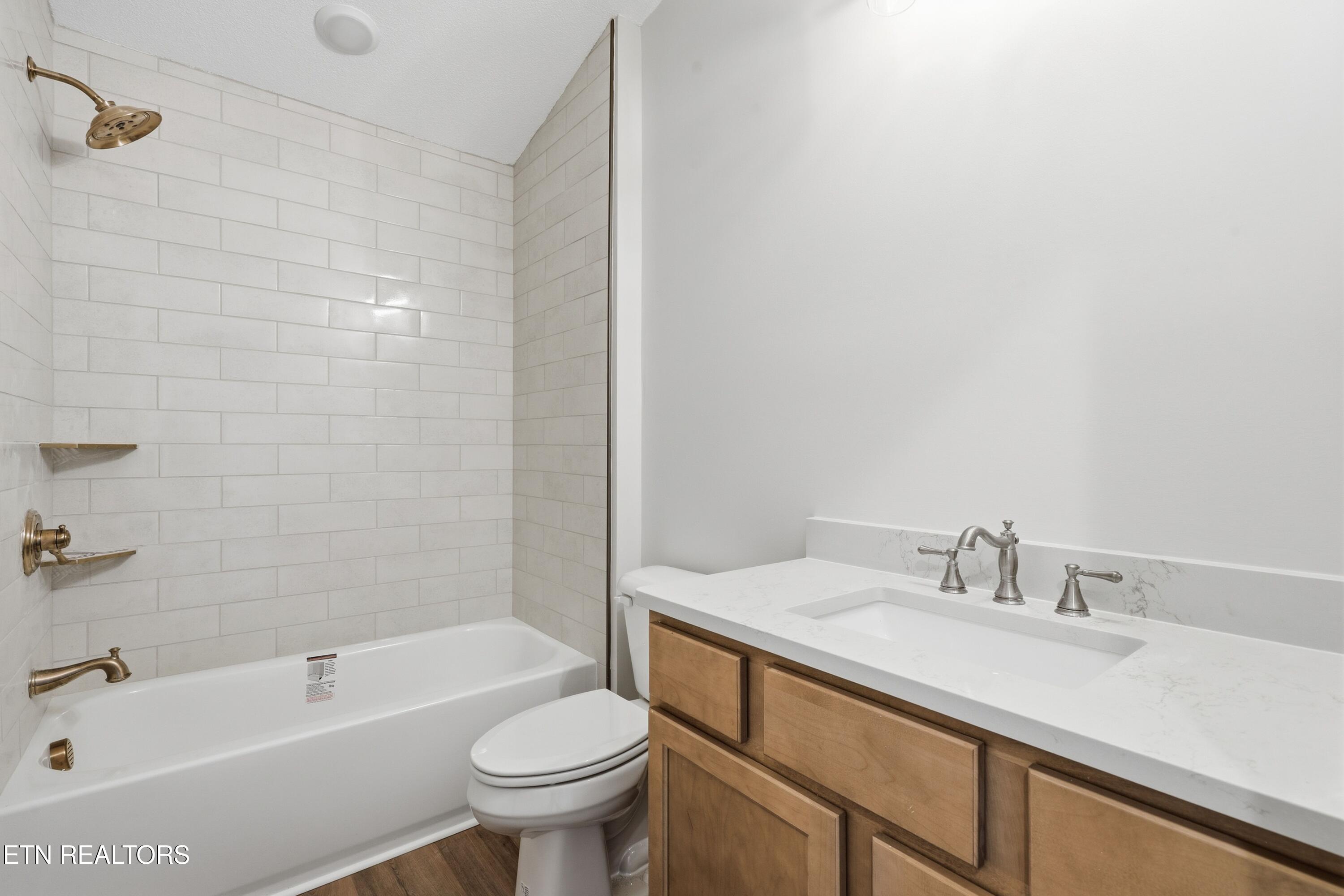 1885 Hickory Reserve Road Knoxville, TN 37932 - Photo 16 of 23 Bath #3 (uUpstairs)