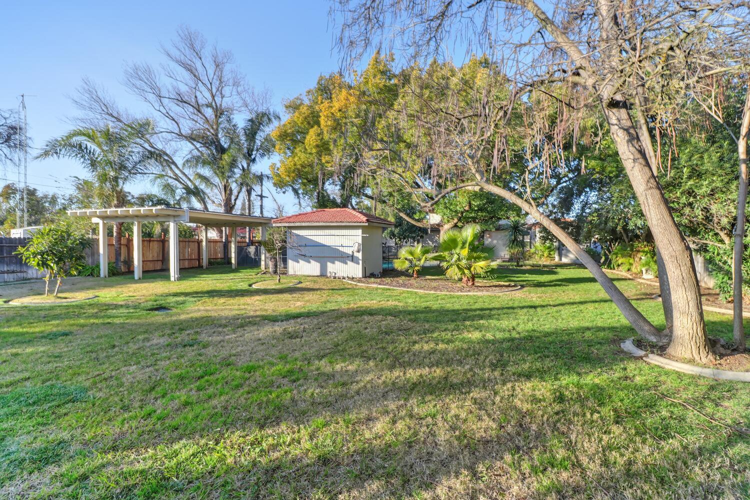 2860 Tioga Way Sacramento, CA 95821 - Photo 49 of 53 a view of a house with a yard