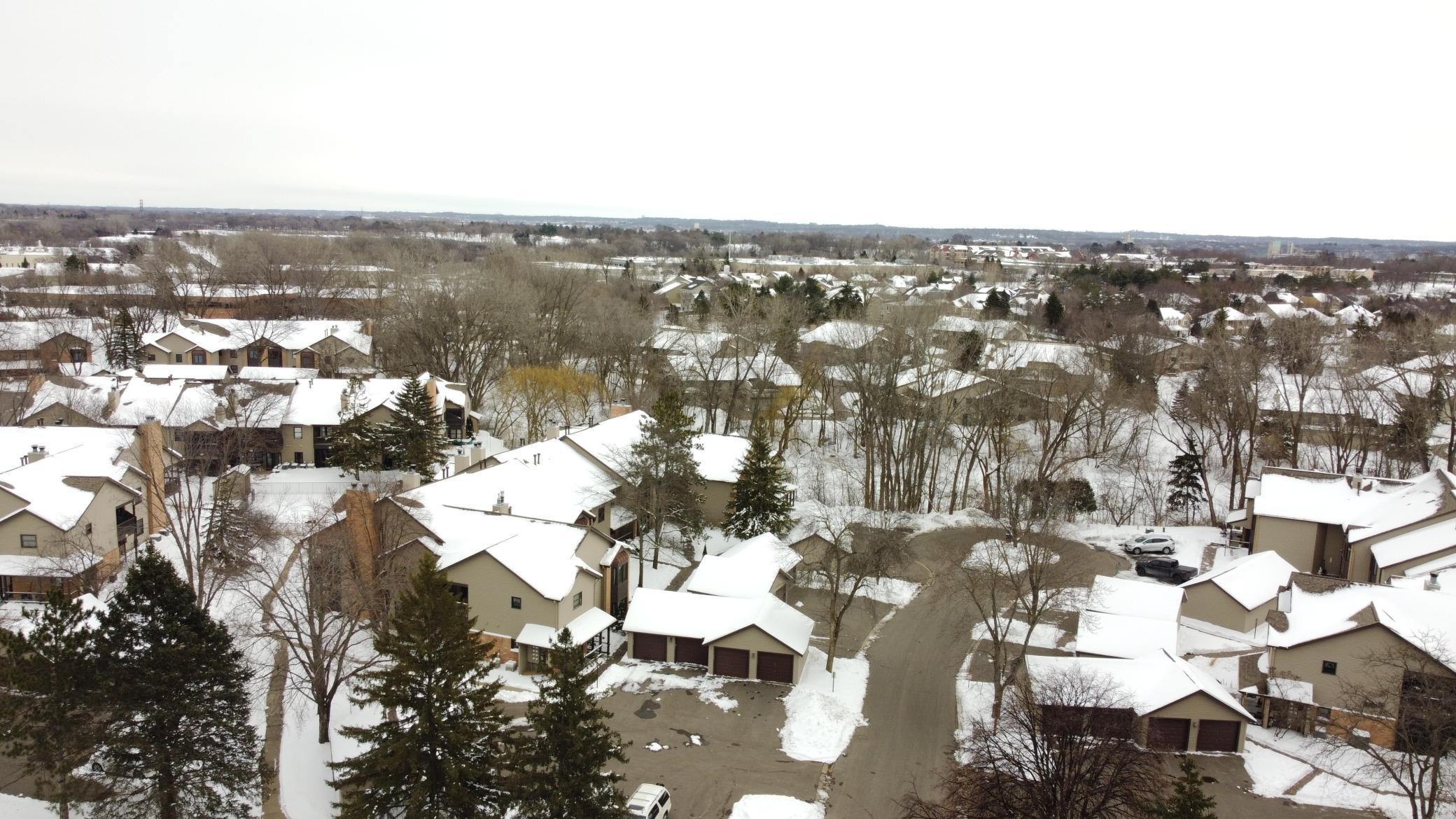 11039 Oregon Circle Bloomington, MN 55438 - Photo 6 of 23