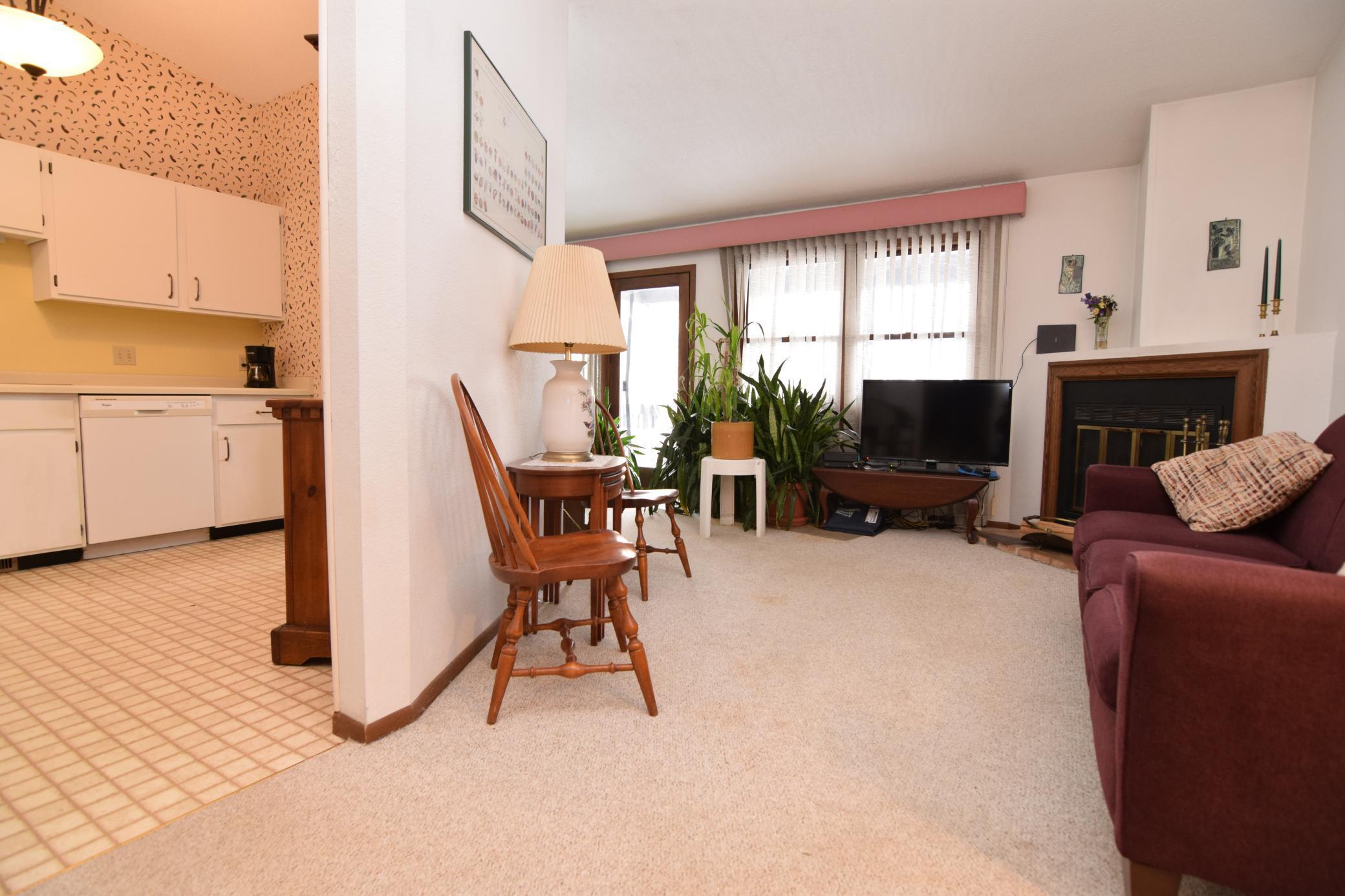 11039 Oregon Circle Bloomington, MN 55438 - Photo 10 of 23