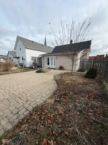 $225,000 | 323 South Walnut Street, Batesville, IN 47006