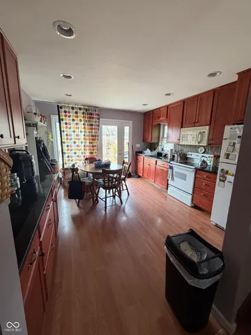 $225,000 | 323 South Walnut Street, Batesville, IN 47006