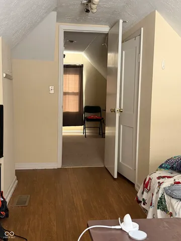 $225,000 | 323 South Walnut Street, Batesville, IN 47006