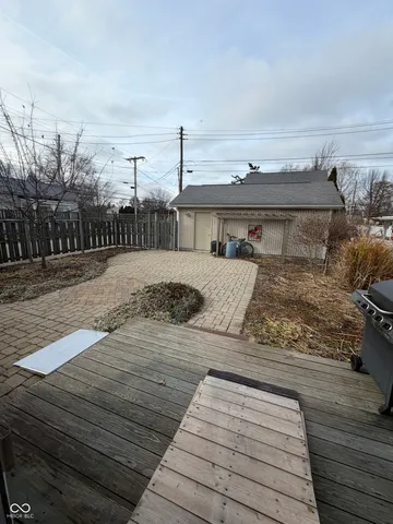 $225,000 | 323 South Walnut Street, Batesville, IN 47006