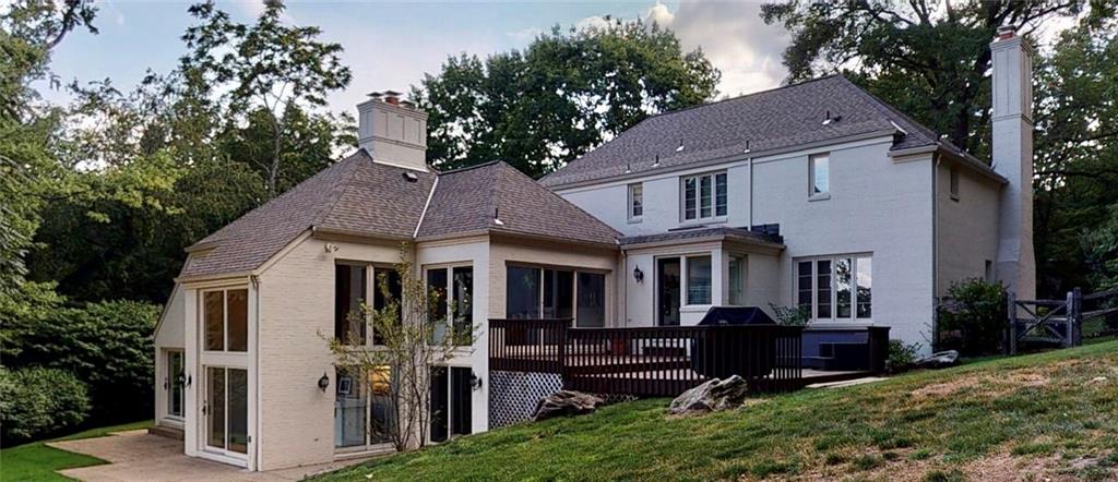 126 Riding Trail Lane Pittsburgh, PA 15215 - Photo 4 of 25