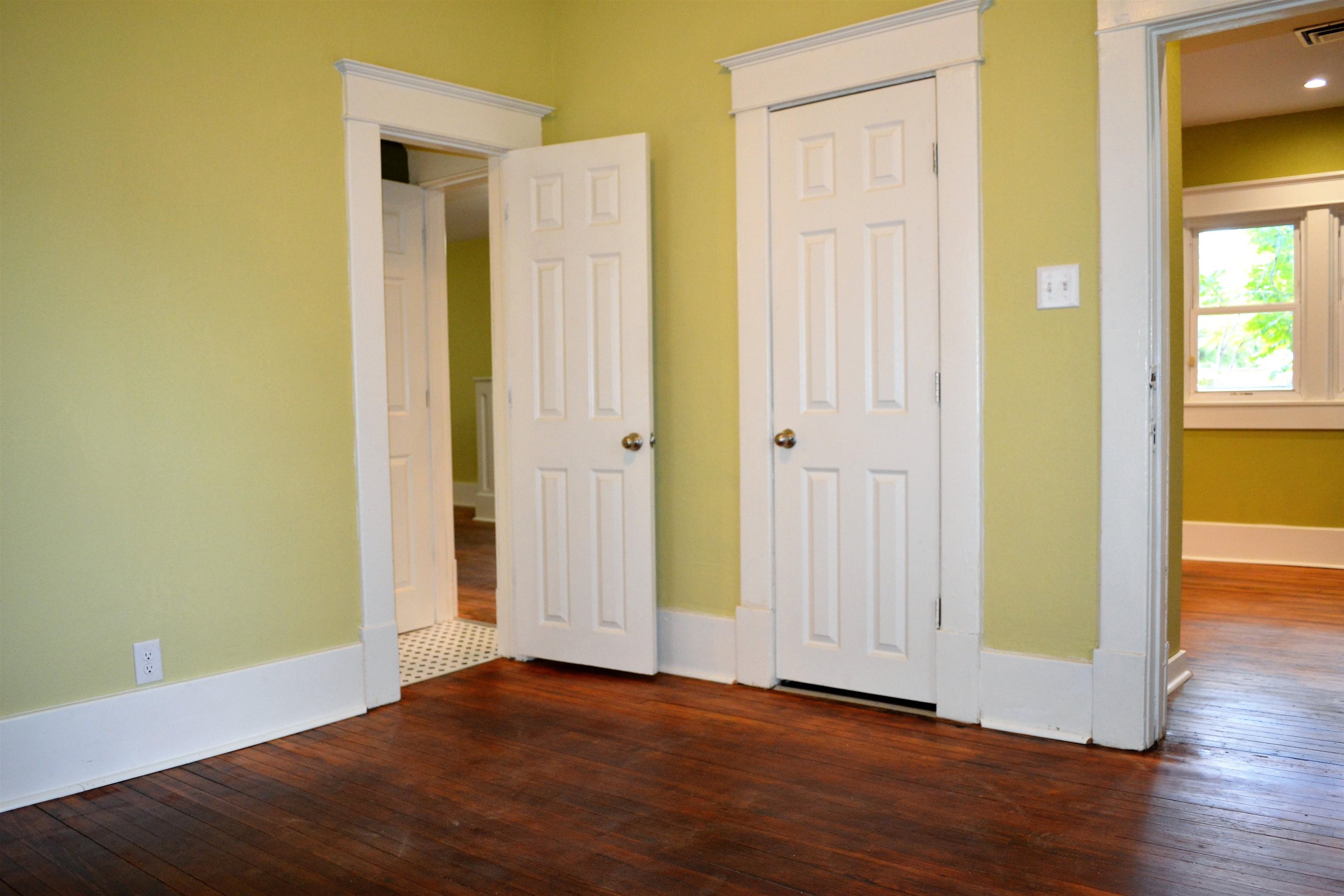 127 North Green Street Wichita, KS 67214 - Photo 14 of 17