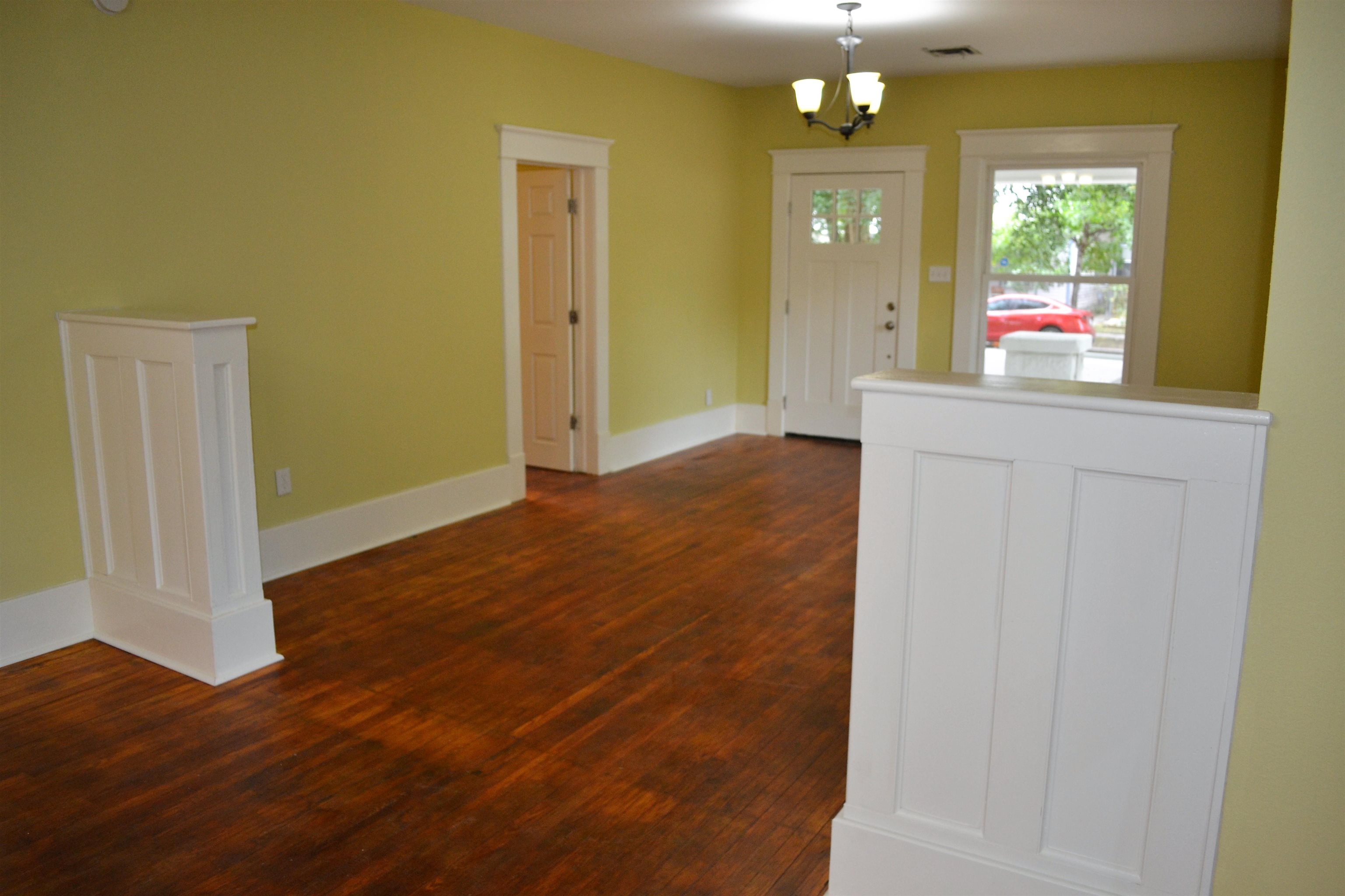 127 North Green Street Wichita, KS 67214 - Photo 5 of 17