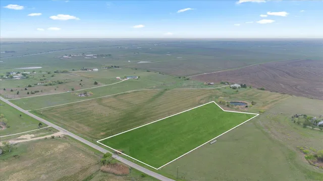 $440,000 | 975 County Road 458, Coupland, TX 78615