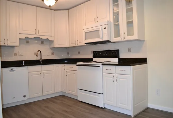 $2,000 | 4 Universal Street, Unit 12, Framingham, MA 01702