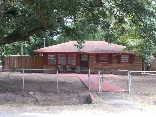 2313 Falcon Road North Charleston, SC 29406 - Photo 1 of 3 Primary Photo