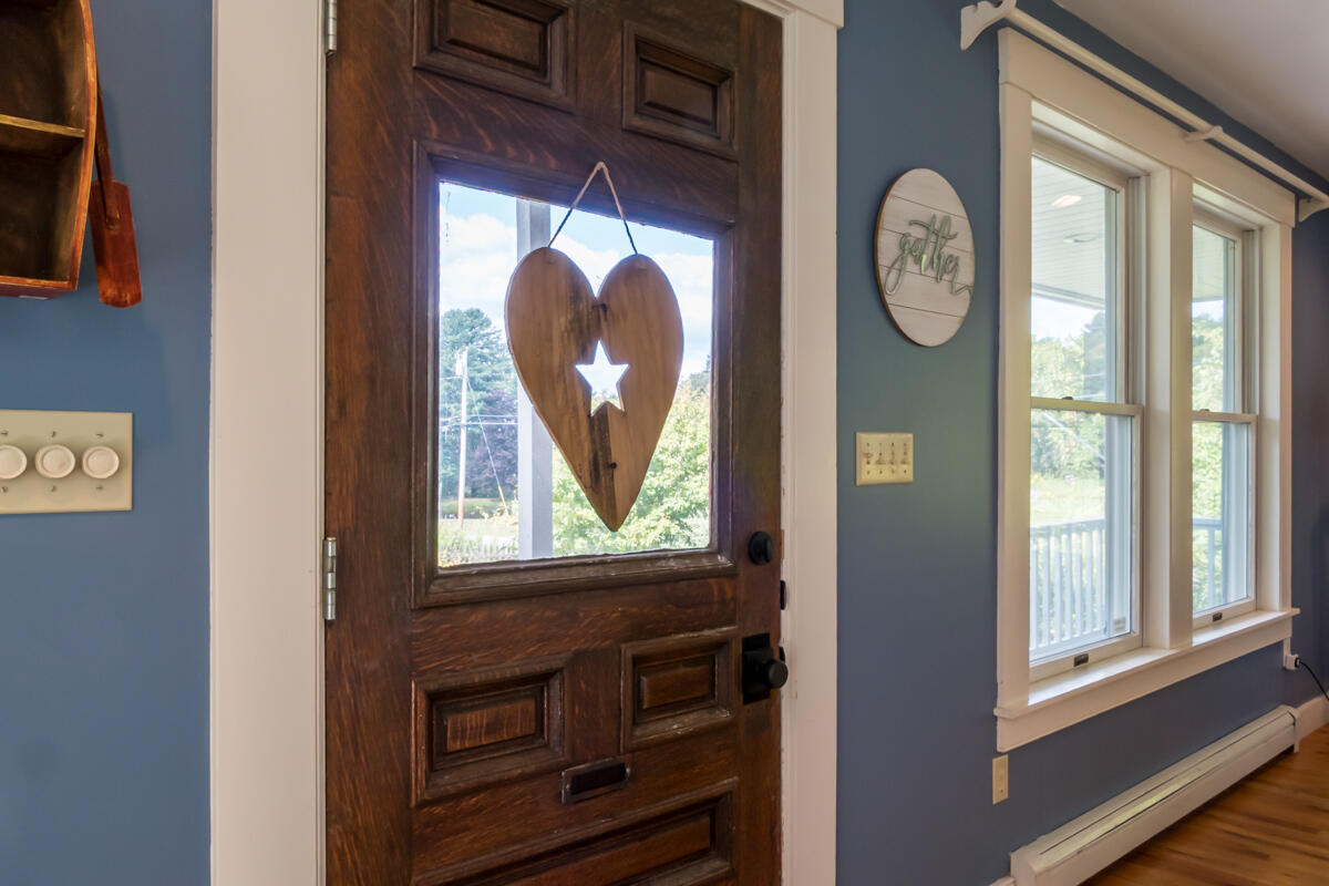 69 Beech Hill Road Freeport, ME 04032 - Photo 20 of 54 11-Front door (2 of 2)