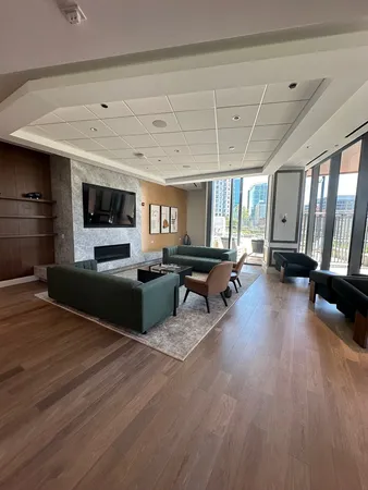 $5,488 | 350 North Canal Street, Unit 3106, Chicago, IL 60654