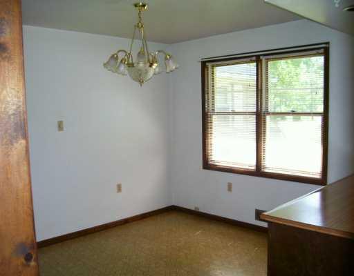 240 Thompson Hill Road Aliquippa, PA 15001 - Photo 4 of 6 Kitchen.
