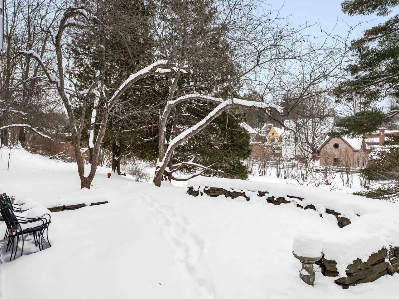 27 Loomis Street Montpelier, VT 05602 - Photo 4 of 60