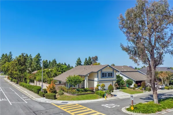 $1,849,000 | 14 Yorktown, Irvine, CA 92620