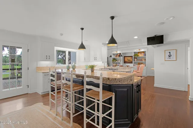 $1,999,900 | 5207 Webb Court, Morehead City, NC 28557