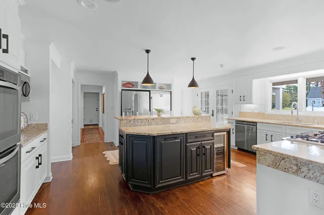 $1,999,900 | 5207 Webb Court, Morehead City, NC 28557