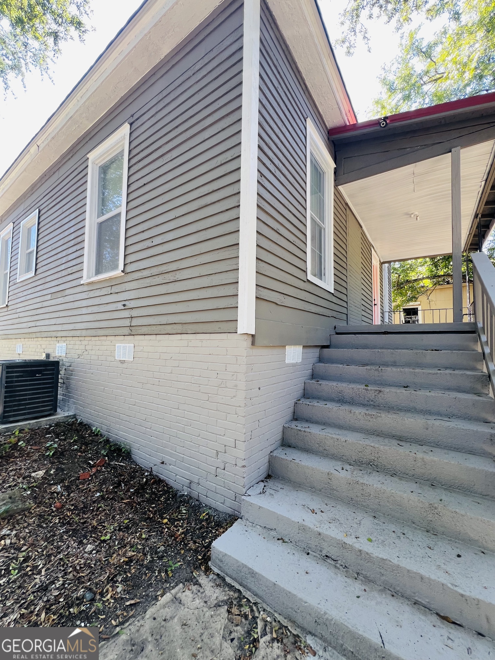 101 McGee Street LaGrange, GA 30241 - Photo 2 of 15 a view of entryway