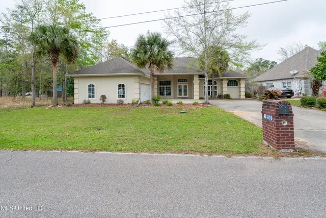 $280,999 | 8356 Makiki Drive, Diamondhead, MS 39525