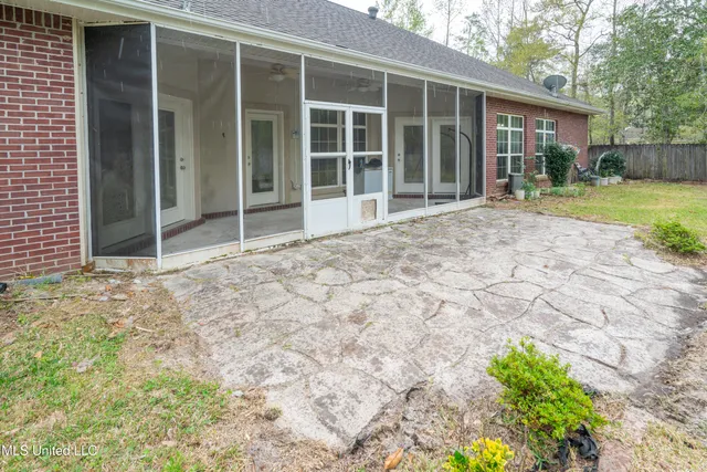 $280,999 | 8356 Makiki Drive, Diamondhead, MS 39525