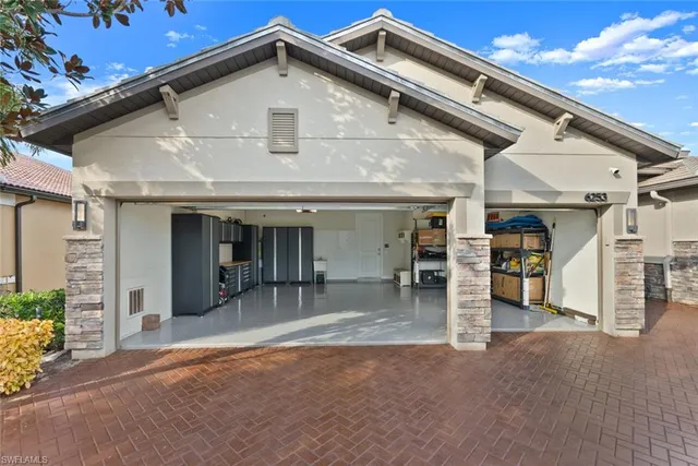 a view of a wooden fence