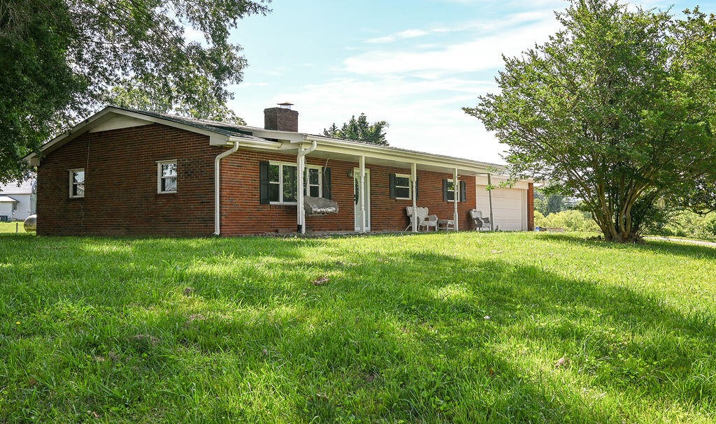 297 Carter Road Southeast Cleveland, TN 37323 - Photo 3 of 32