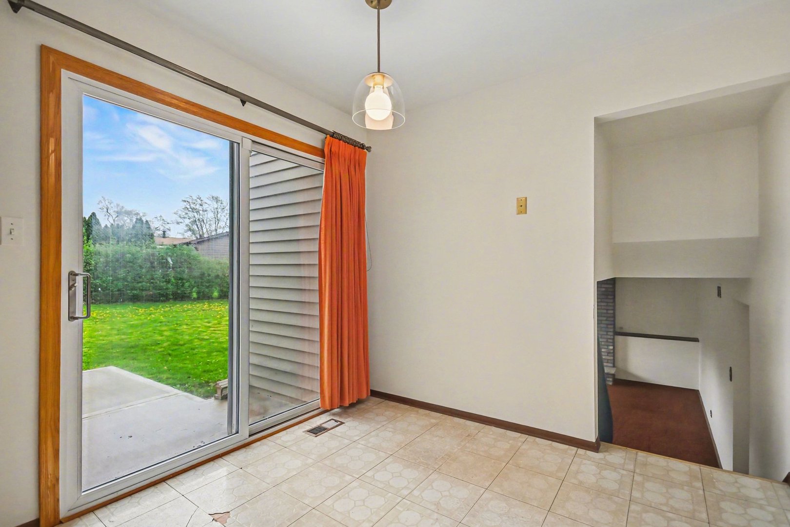 3941 Roslyn Road Downers Grove, IL 60515 - Photo 10 of 29