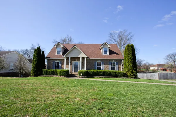 $1,925 | 3927 Stella Drive, Clarksville, TN 37040